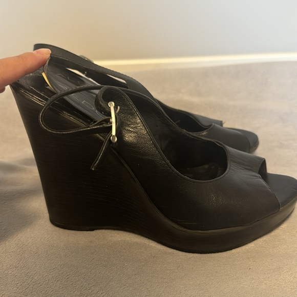 worn black ALDO wedges 36 EUR 5 USA - Picture 5 of 5